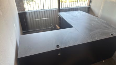 L Shape Desk with drawers FREE