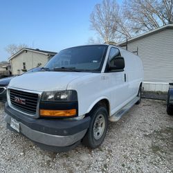 2017 GMC Savana Cargo Van