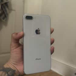 iPhone 8 Plus