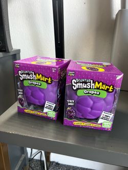 SmushMart Grape squishy