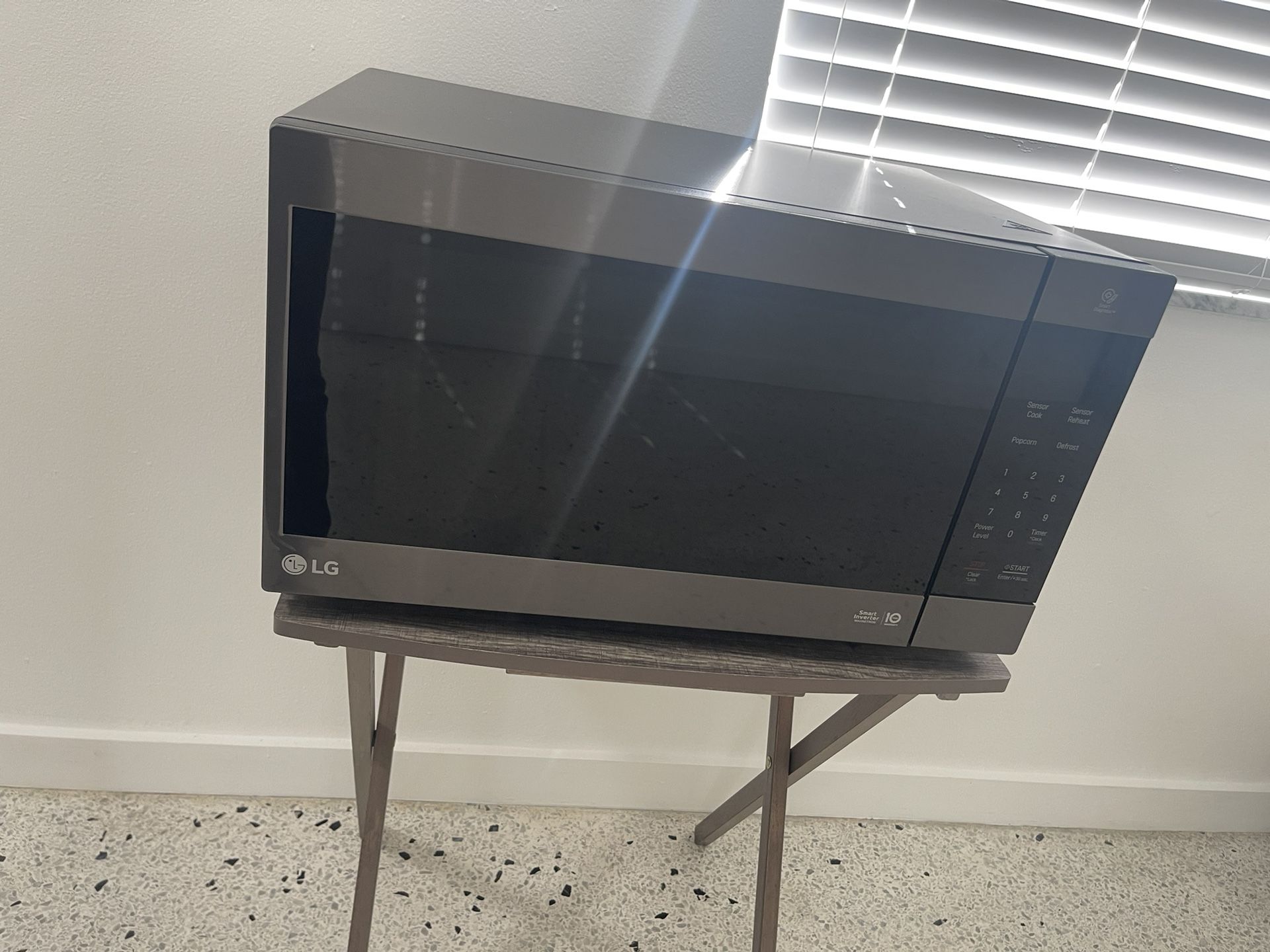 LG Microwave