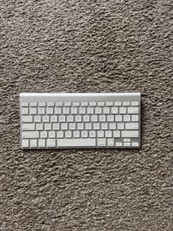 Wireless MacBook Book Keyboard