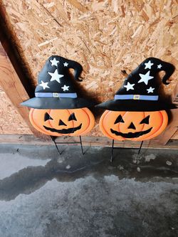 Halloween yard signs