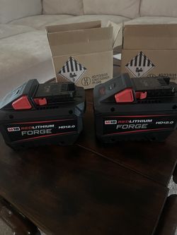 Milwaukee M18 18V Lithium-lon REDLITHIUM FORGE HD 12.0 Ah Ba...