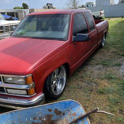 1998 Chevrolet pick up truck