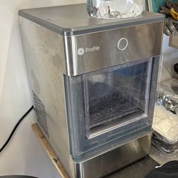 GE profile crushed ice maker works good!