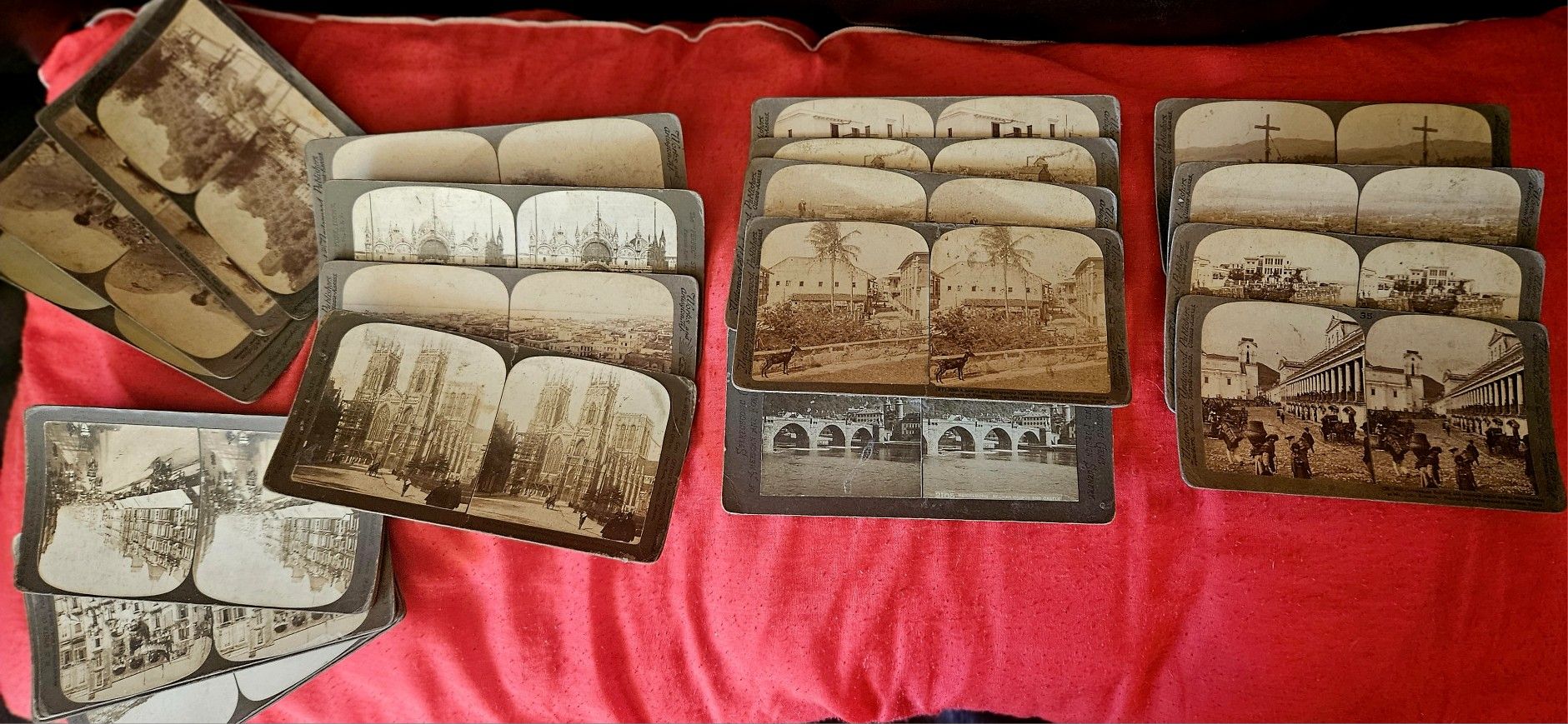 STEROGRAPH BLACK N WHITE VINTAGE CARDS