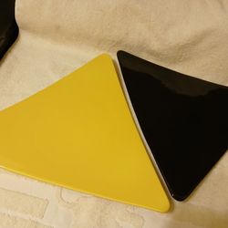 Vintage Dudson Artisian Triangle Platters. 15.5". $35 each Or 2/$60.  Made in England.