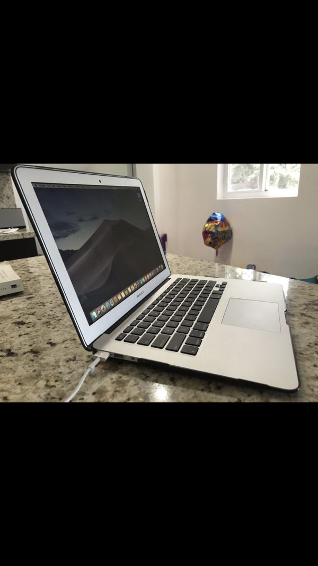 2015 MacBook Air 13” i5 8GB 128 SSD excellent condition —-5⭐️⭐️⭐️⭐️⭐️ Seller—-Back To School Sale***