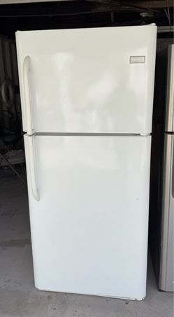 White Frigidaire Top-Freezer Refrigerator