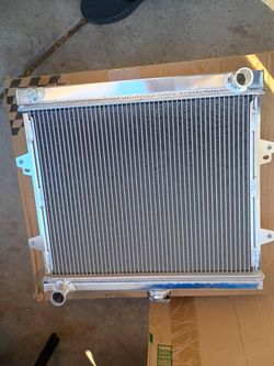 1984---1995 Toyota 4Runner and pick up radiator