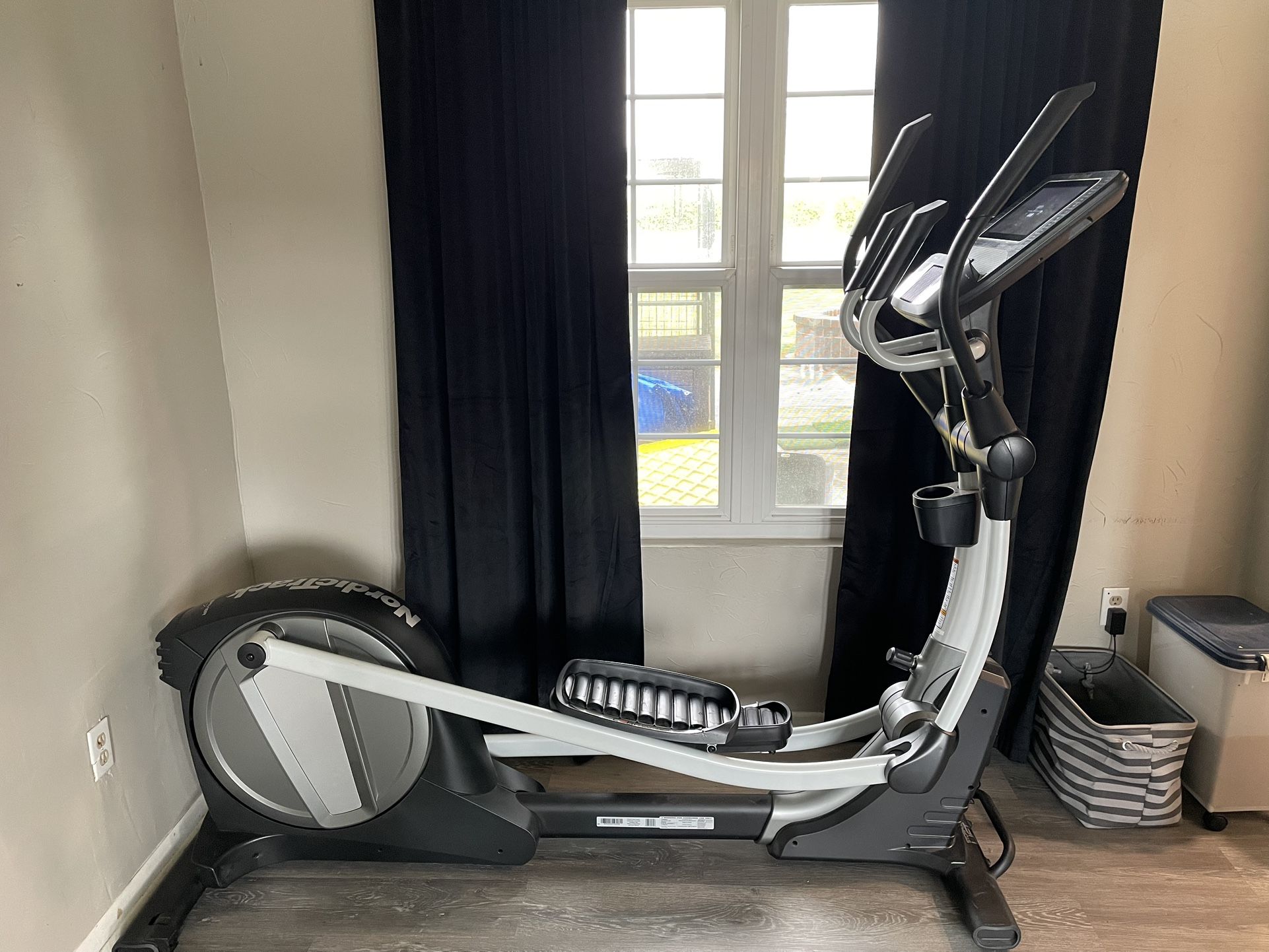 Nordictrack SE 7i Elliptical Trainer