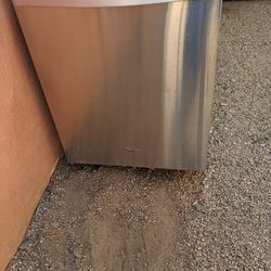 Stainless steel dishwasher