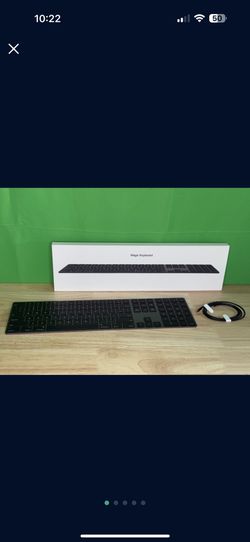 Apple Magic Keyboard Lightning Connector. (used)