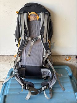 35L Mountain Hardware Pack