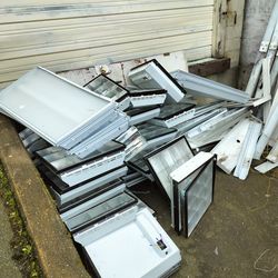 Scrap metal- Light Ballast