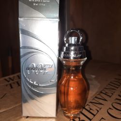 New Avon Women Perfume Bond Girl 007 For $25.00 Each Cash And Pick-up Only No Entregas A Domicilio Bilingual Hablo Español 