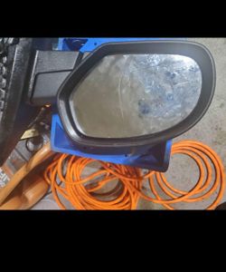 Escalade  Side View  Mirror 