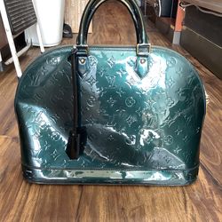 Lv Bag Purple Pink for Sale in Bowling Green, NY - OfferUp