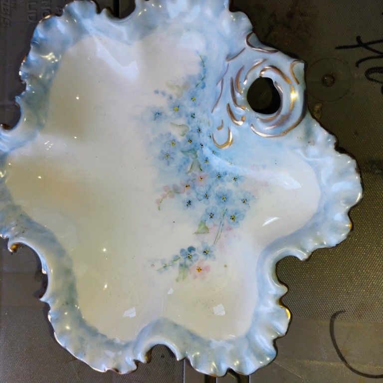 Vintage Plate Decorative Plate White W/Blue Flowers