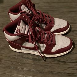 Nike High Dunks