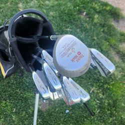 Left Handed Beginner Golf Set $80