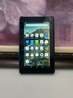 Amazon Kindle Fire 7 5th Gen Wi-Fi 7" Black w/ Case- $15