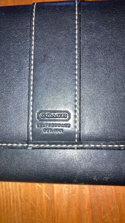 Tri fold coach wallet