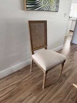 4 Dining Chairs