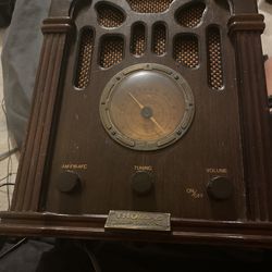 Vintage Thomas Collectors Edition Radio