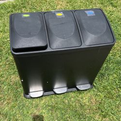 3 Section Trash Can 