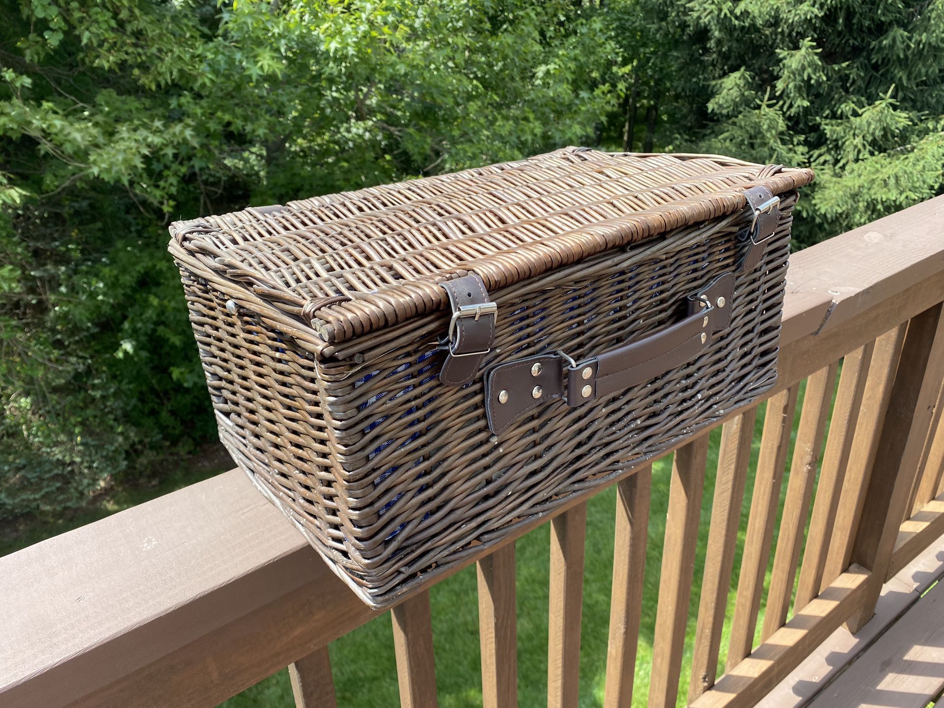 Picnic Basket for Four Persons