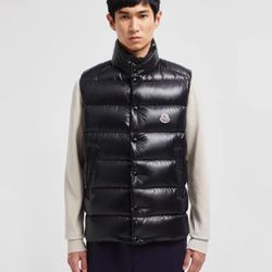 Moncler Sleeveless jacket 