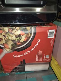 Instant Pot Multi-Cooker in Box