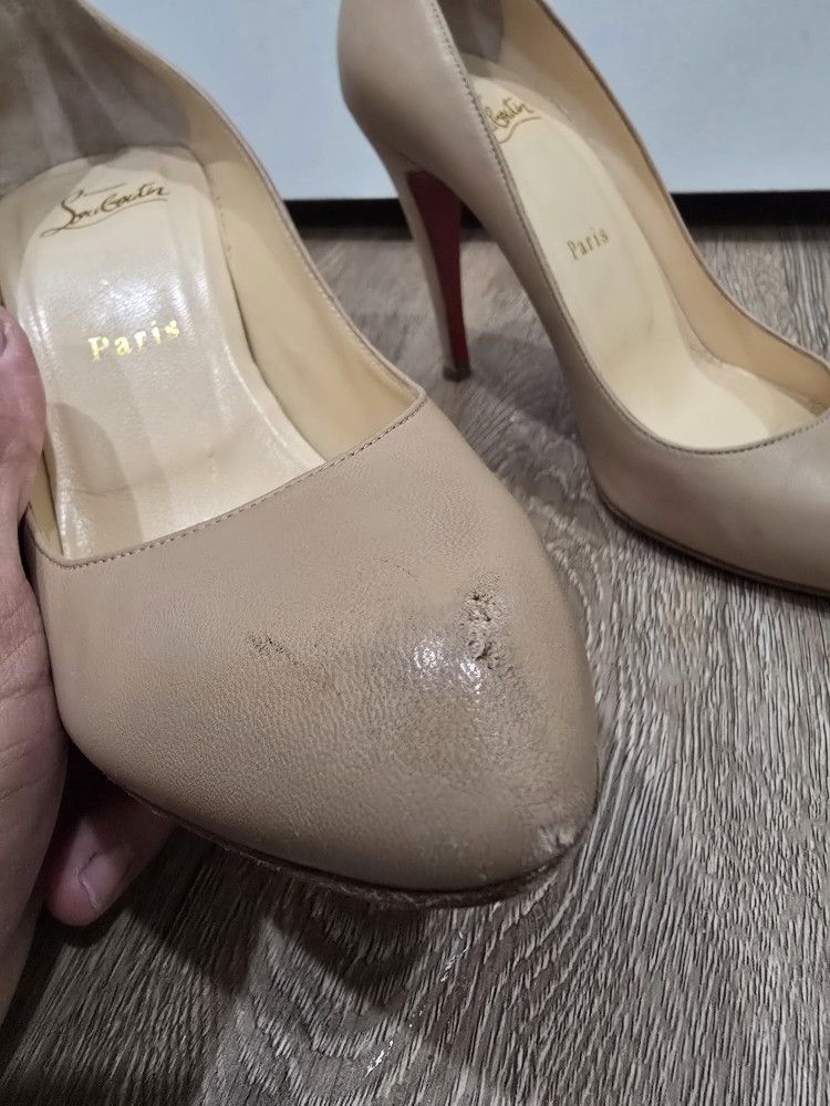 Christian Louboutin Leather Pumps Heels Shoes Size 37 1/2 6.5 US