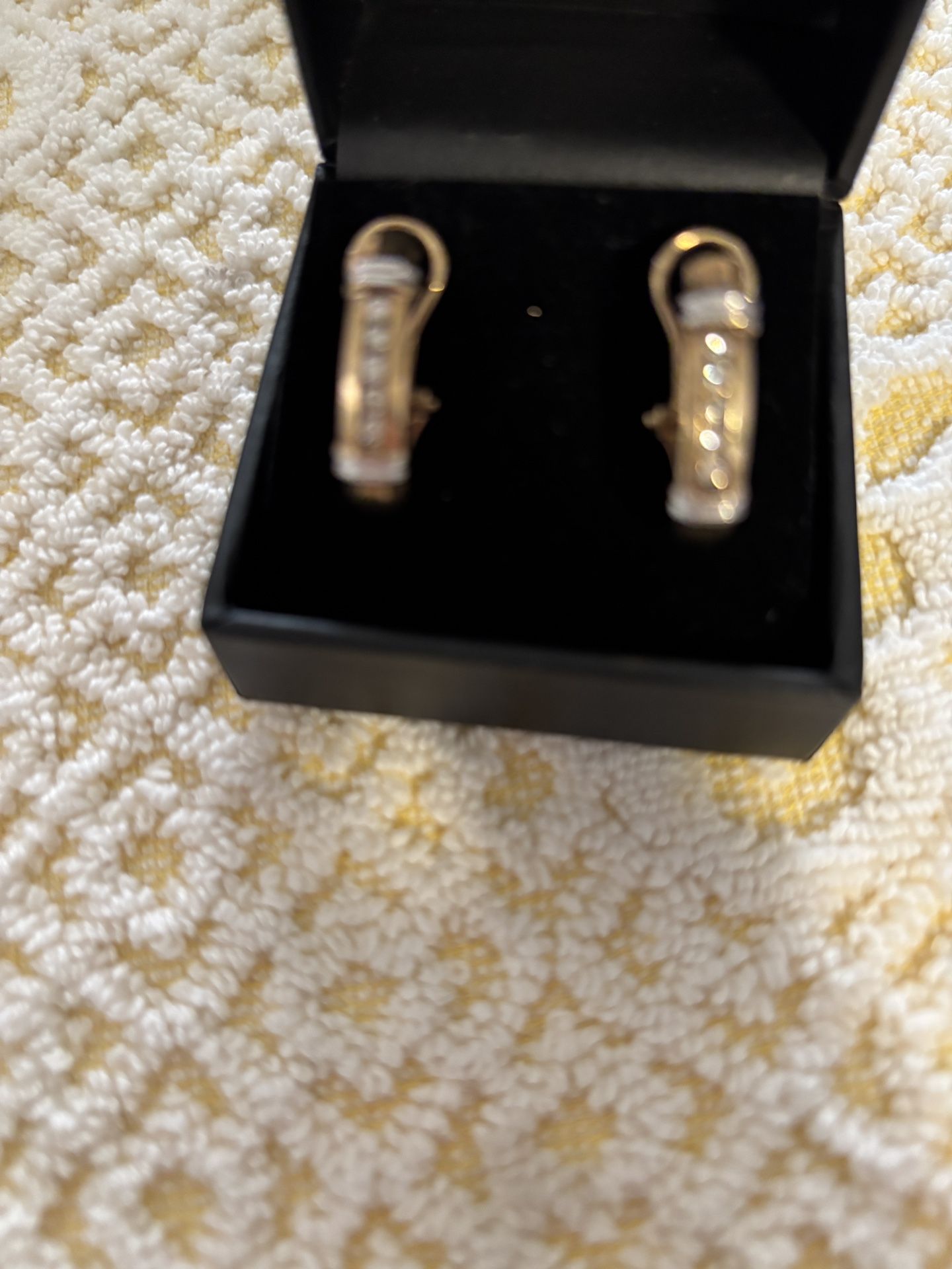 Gold  Diamond Clip Earring .