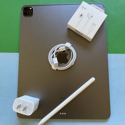 Apple IPad Pro 12.9” 4th Generation (2020 Model/ Face ID/Liquid Retina) 256GB with pen, keyboard & Accessories