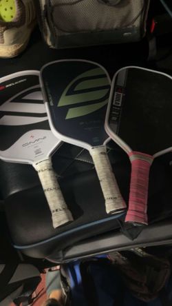 pickle ball paddles