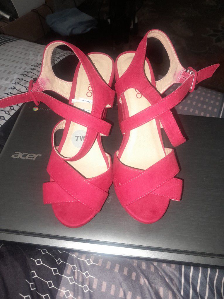  Red Wedges 