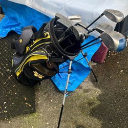 Mens RH Golf Clubs w/Bag/Balls