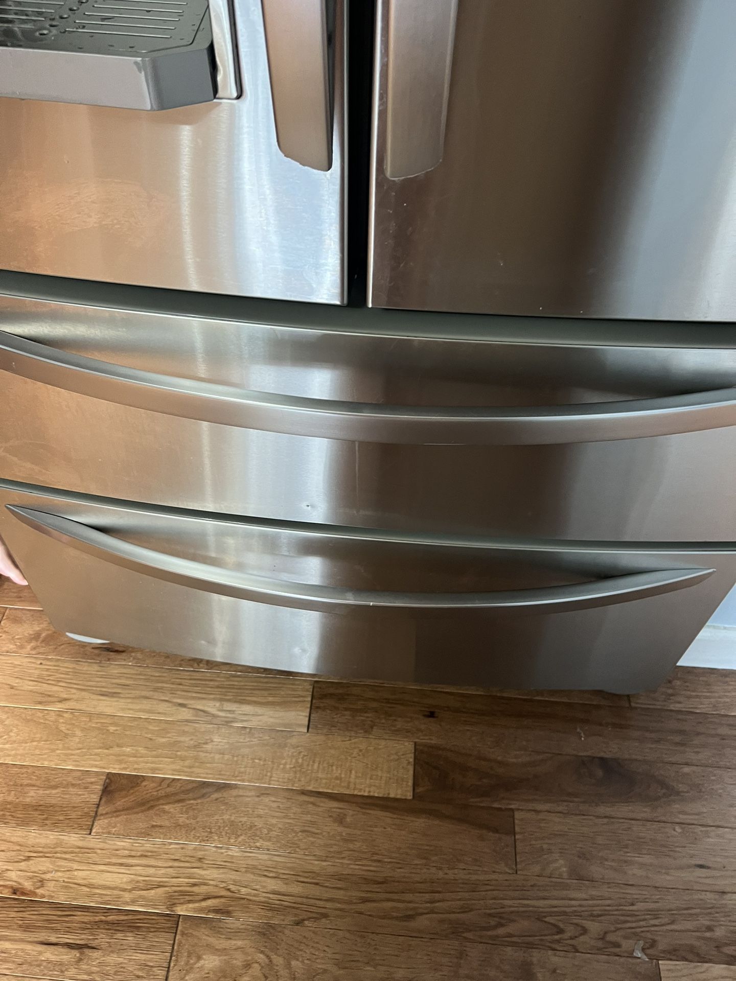 Lg Refrigerator For Sale