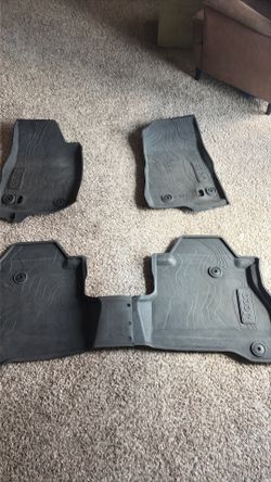 2023 Jeep Gladiator floor mats