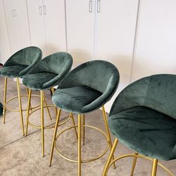 Emerald Velvet barstool set (4)