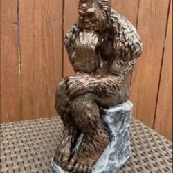Bigfoot Tinker Statue