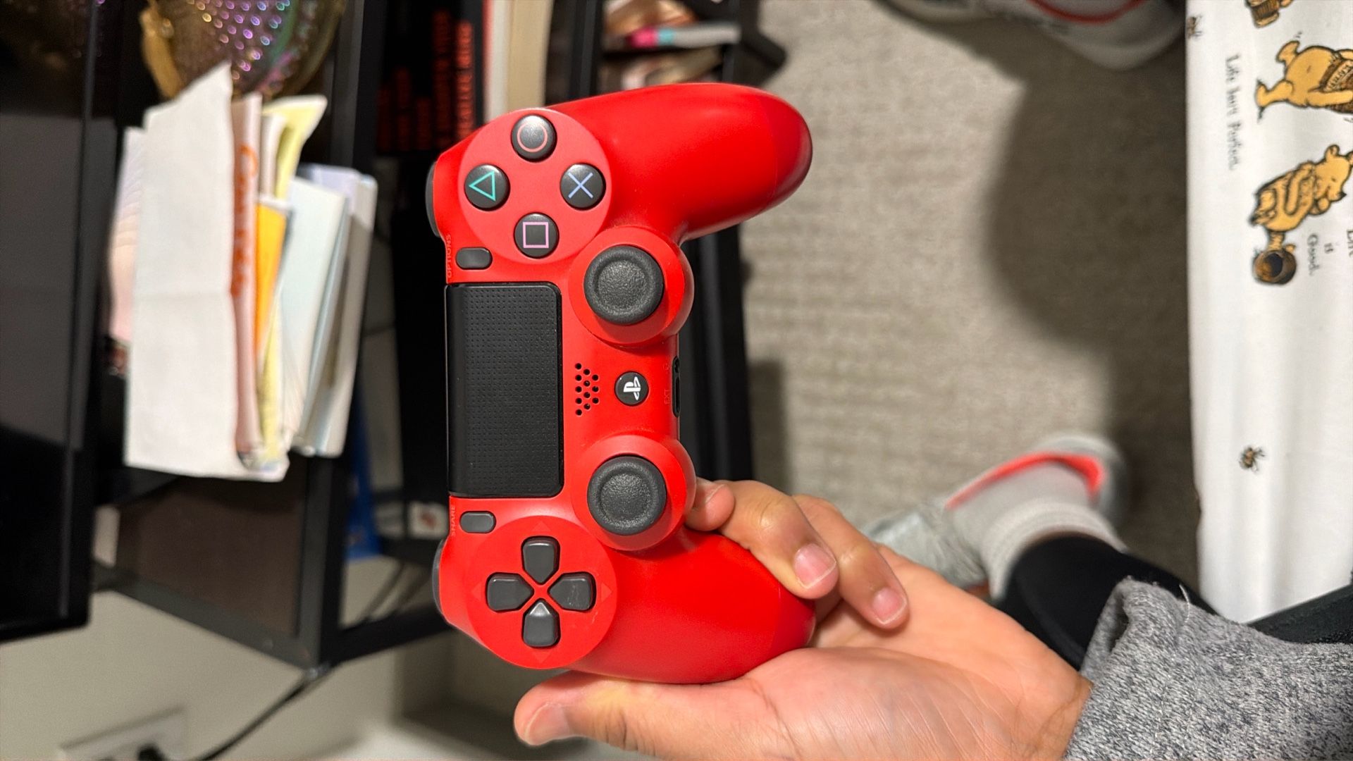 Play Station 4 And 1 Controller 