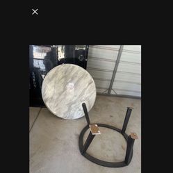 Living Room Table $5