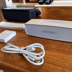 Bose SoundLink Mini II Bluetooth Speaker Special Edition - Silver