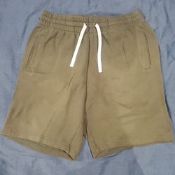 Shorts Size M