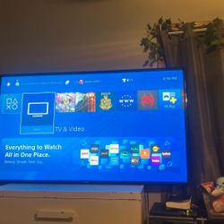 65 Inch Samsung Flatscreen Smart TV