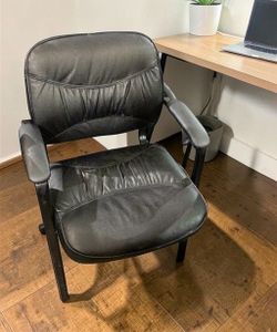FL Guest Chair 